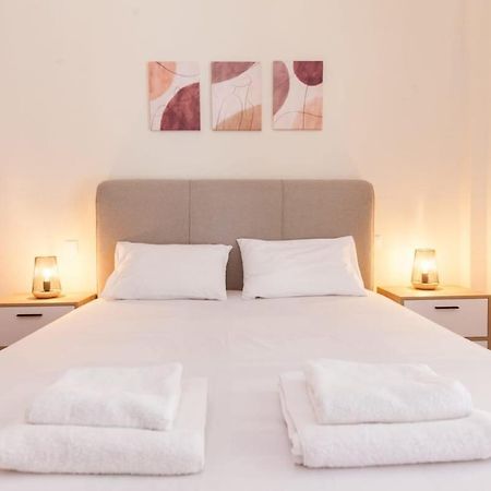 Brand New 2 Bedroom Haven Apt In Galatsi Athen Eksteriør billede