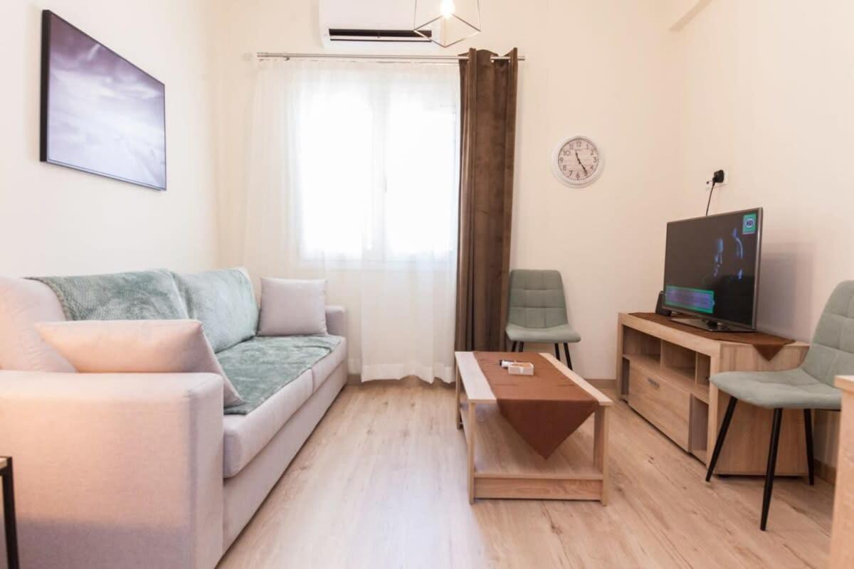 Brand New 2 Bedroom Haven Apt In Galatsi Athen Eksteriør billede