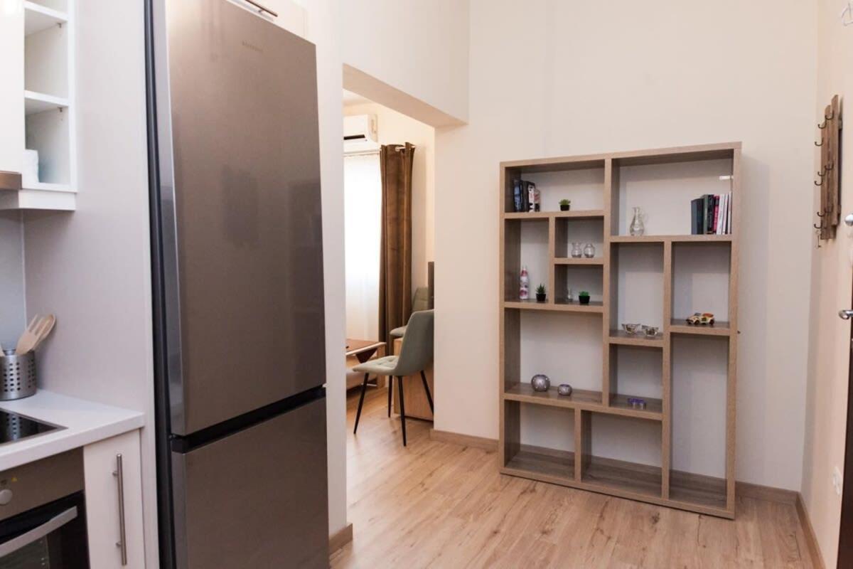 Brand New 2 Bedroom Haven Apt In Galatsi Athen Eksteriør billede